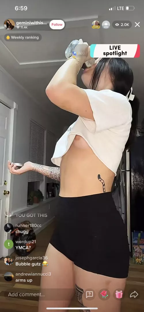 She doesn’t show but caught her ass slippin. @geminiwithissues by Glen696969