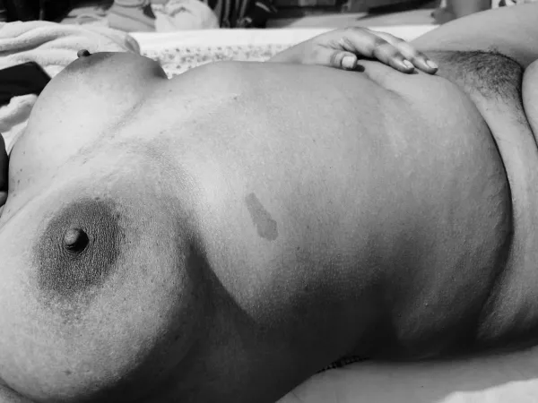 She finally agreed to share the hotness.. by godliesindetails