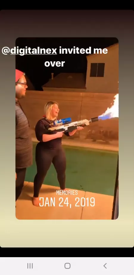 She got thicc legs by [deleted]