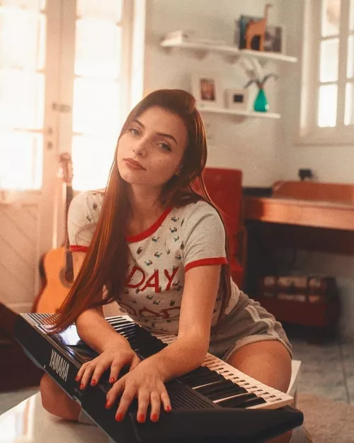 She is beautiful. by throwaqqount