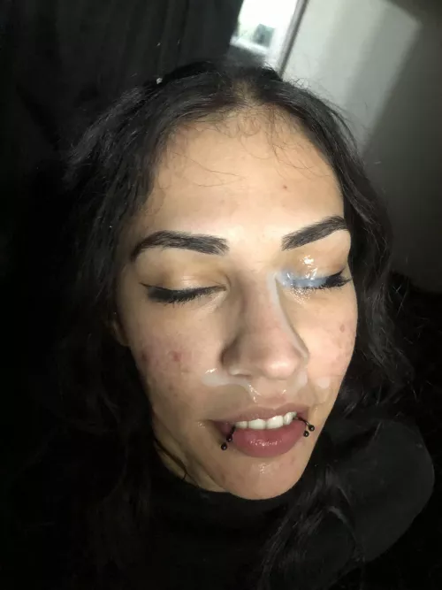 She loves my cum on her face