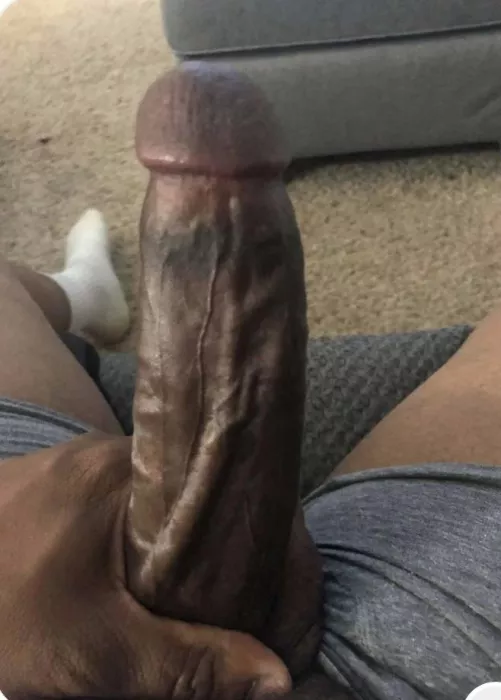 She loves the vein by UptownMel