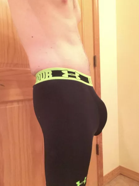 She said, “send me something naughty, I have to put the kids to bed.” I sent this ;) think she’ll like it? by NYCwhiteD