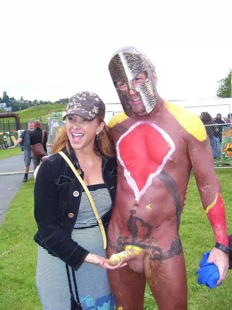 She seems to be enjoying herself posted by Hornyatwork13