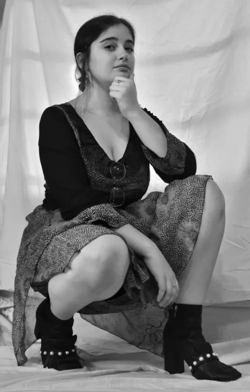 She should get those big tits out for the photoshoot by tbthefirst