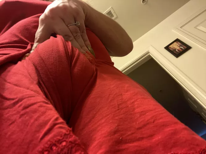 She wanted to say hi. Don’t be shy say hi back by Official_Fat_Pussy
