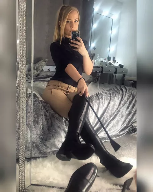 She Wants To Give You What You Deserve by gooningaccount