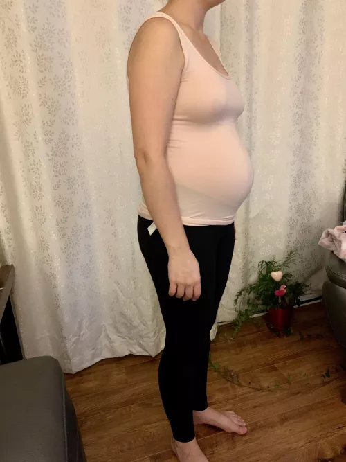 She went shopping like this. Wonder if anyone noticed?! by cdnmtnguy