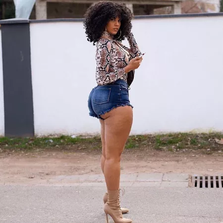 Sheesh 😍 ( Amirah Dyme ) by LasherDeviance