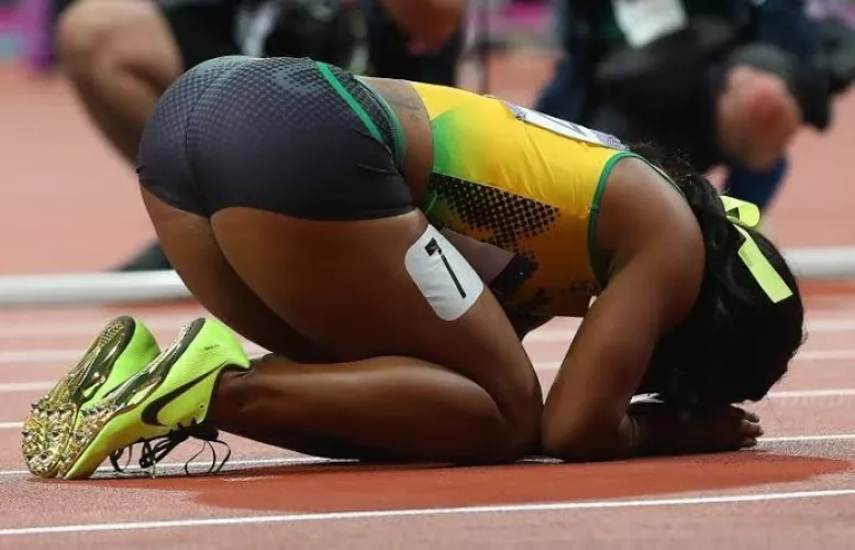 Shelly Ann Fraser Booty by Master_luca22