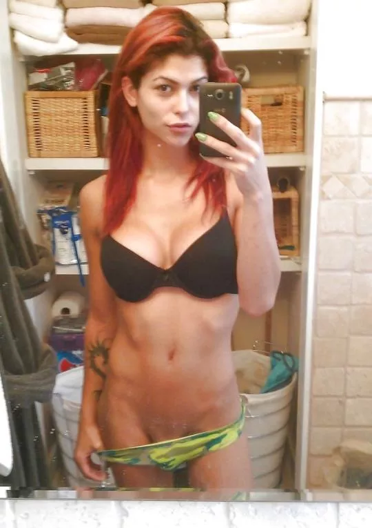 Shemale Domino Presley Selfie posted by 1001happynights