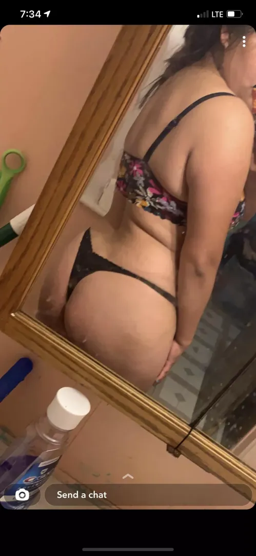 She’s hoping to get some feedback 😉 posted by sissy_lynn420