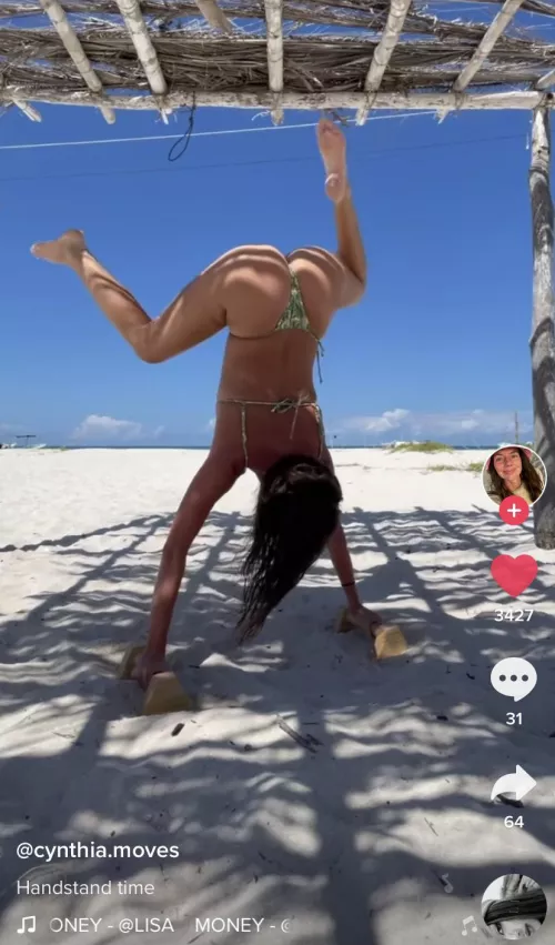 She’s just showing off by TtHoes33