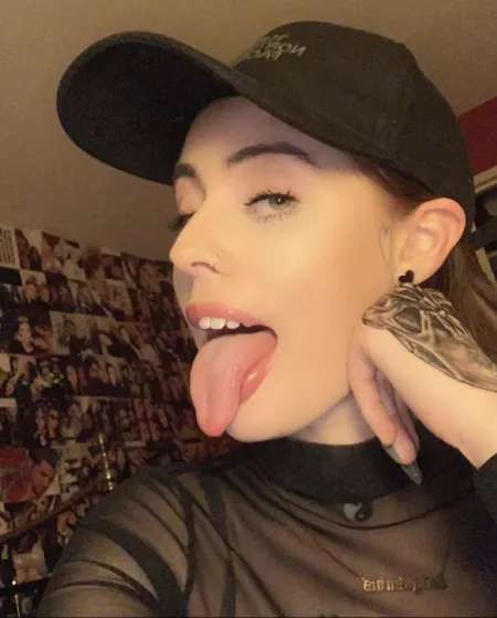 She’s ready for a load by JayK1909