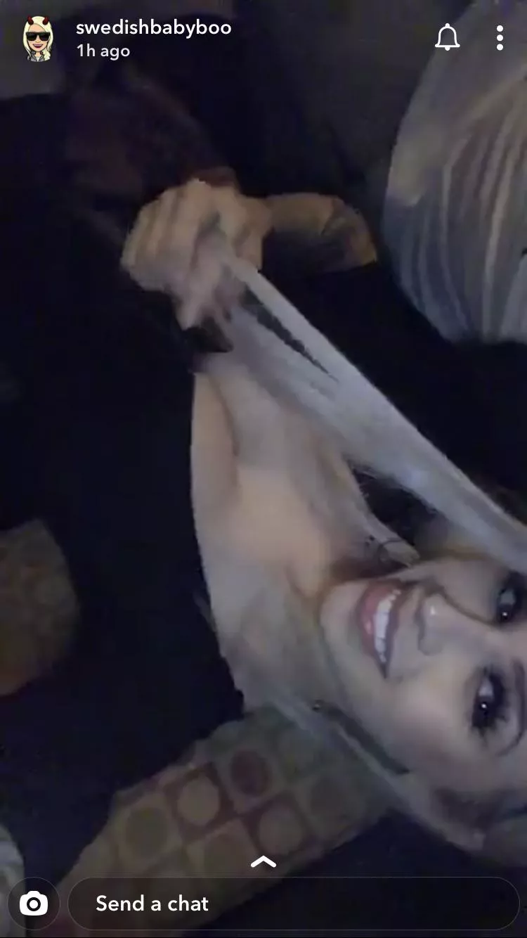 She’s really fucking pretty posted by [deleted]