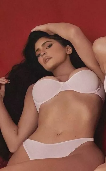 Shes soooo fine by Hornyybb