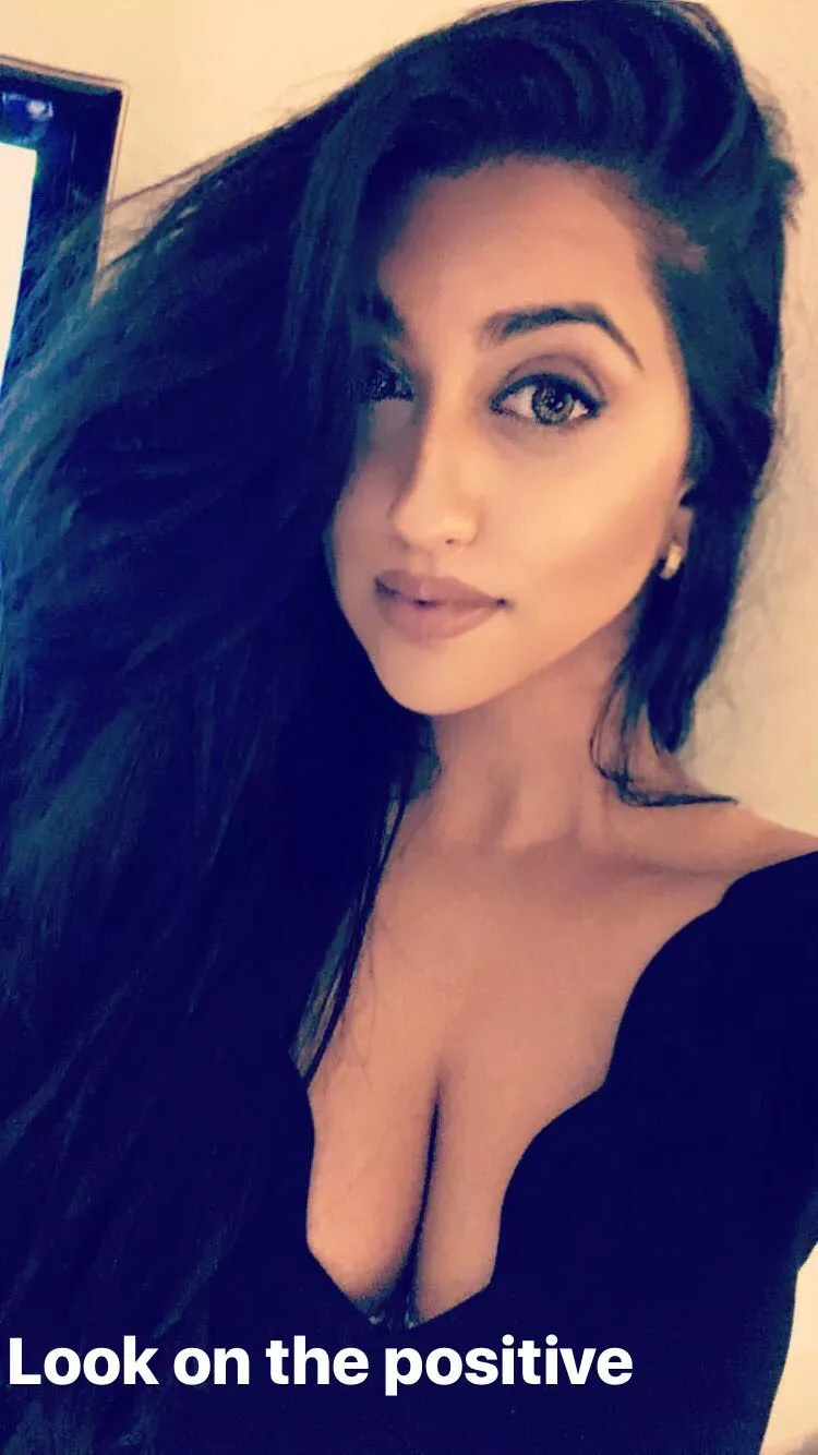 She's The Positive posted by NickiMinajButtHole