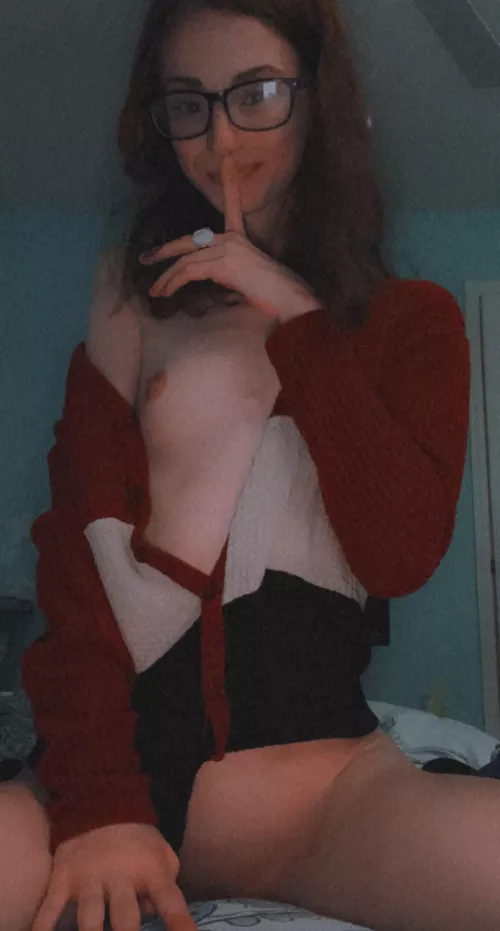 shhhould i get new frames? by urfavsweetheart