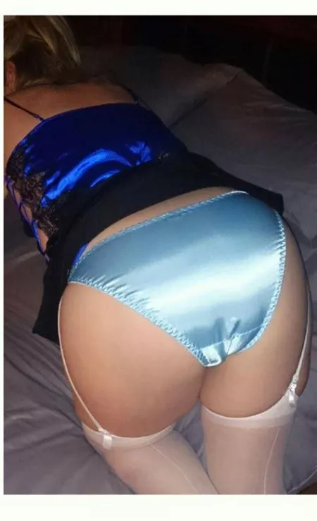 Shiny blue by panty_overload