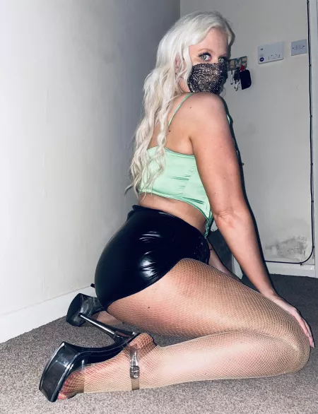 Shiny mermaid vibes by sparkly-and-savage