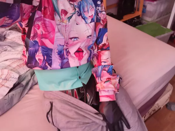 Shiny rubber 😋 (OC) by xxscarlettxx420