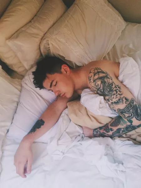 Ships in the night by lickitforme