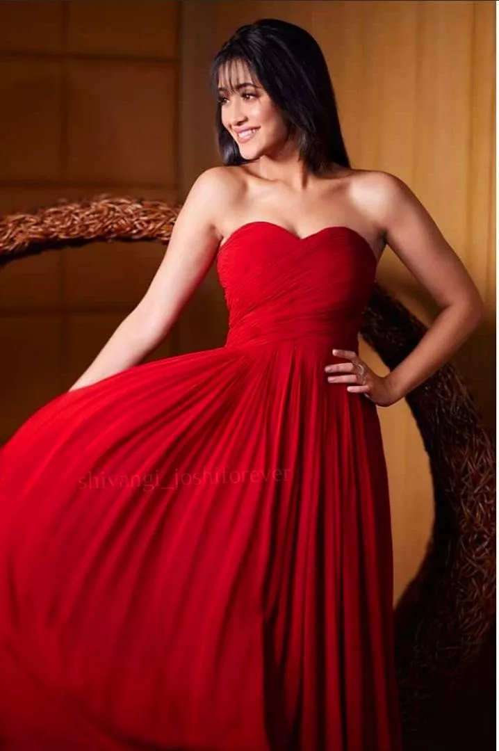 Shivangi Joshi Lust posted by babalog100