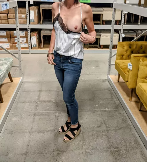 Shopping titty flash 📸 by Captain_5
