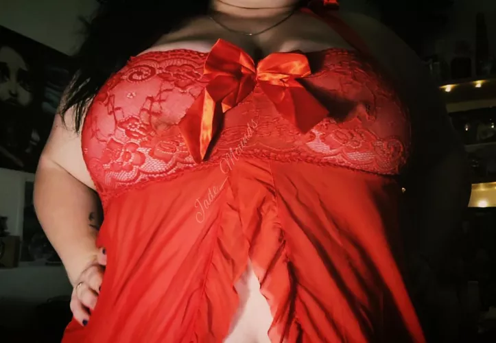 Short and plump🥰 by Jade_Mounds