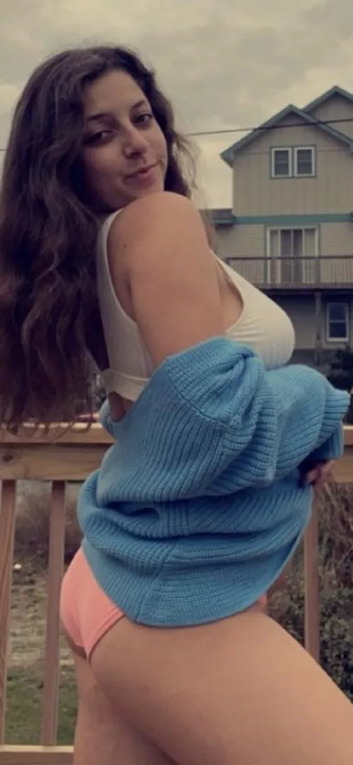 short brunette by Im-jus-king