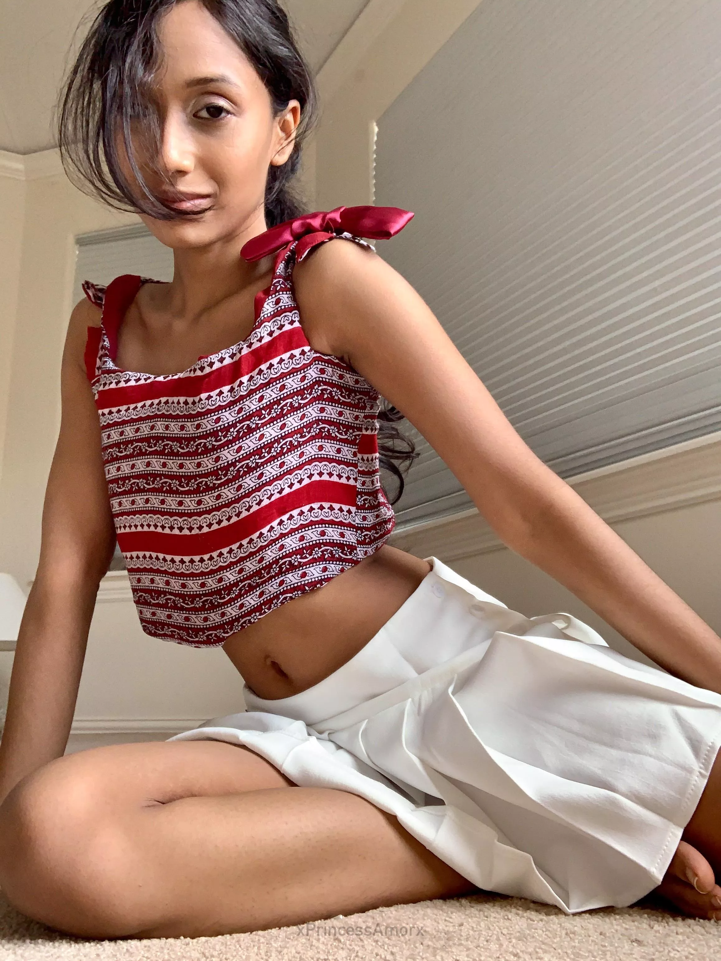 Short pleated skirt! posted by xprincessamorx