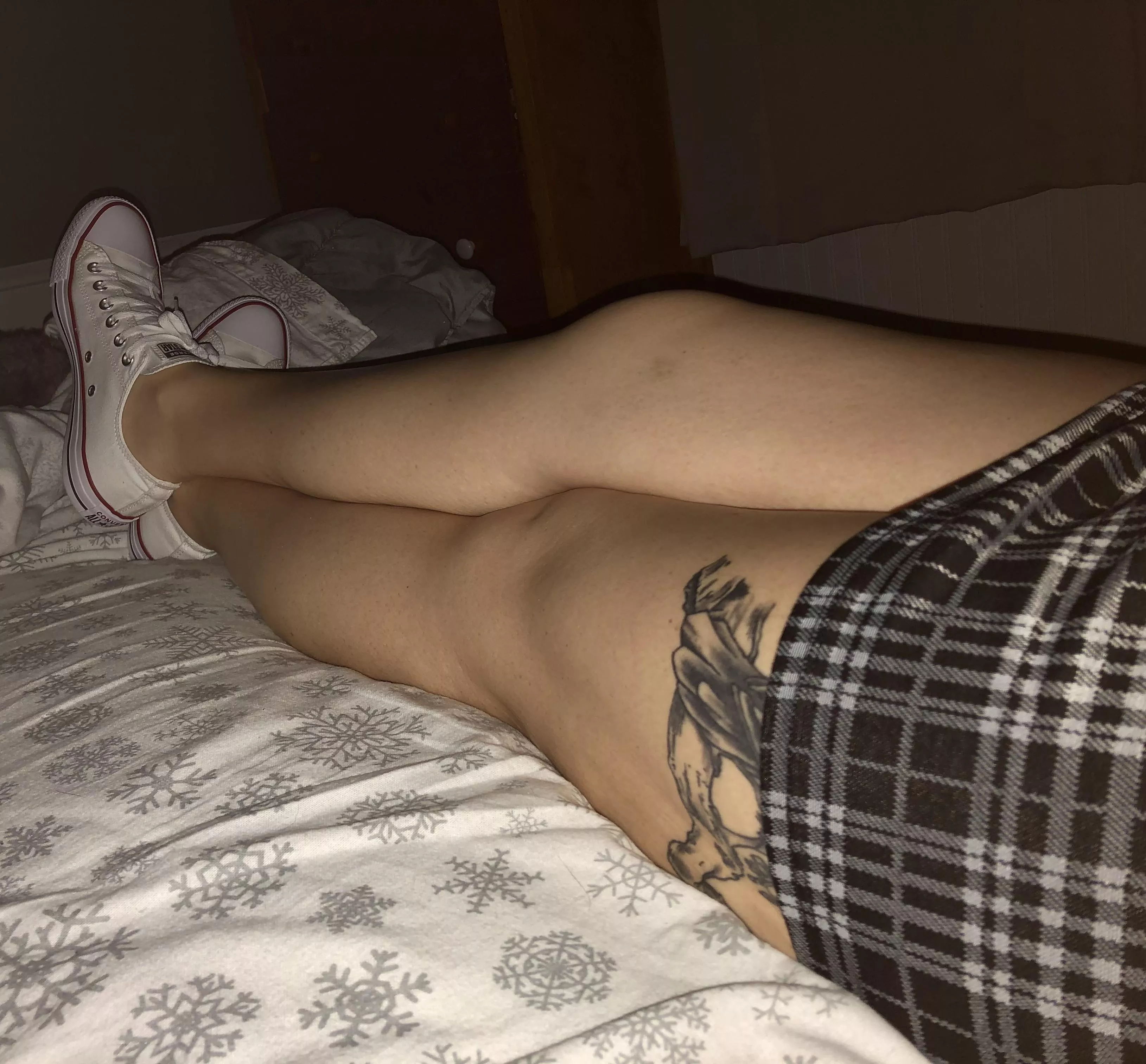 Short skirt, no panties….😈 posted by ChubbyLovers1978