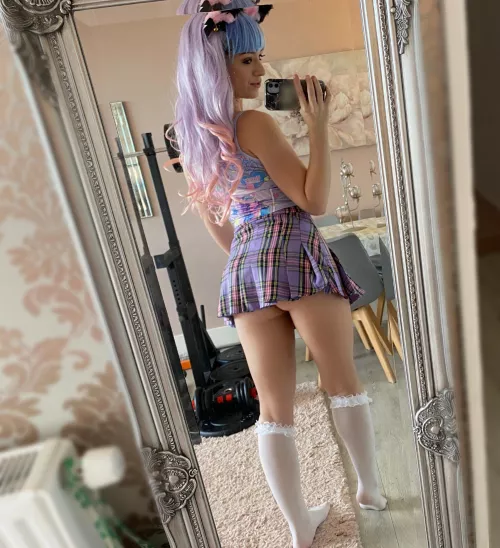 Short skirts by _peachyandcream_