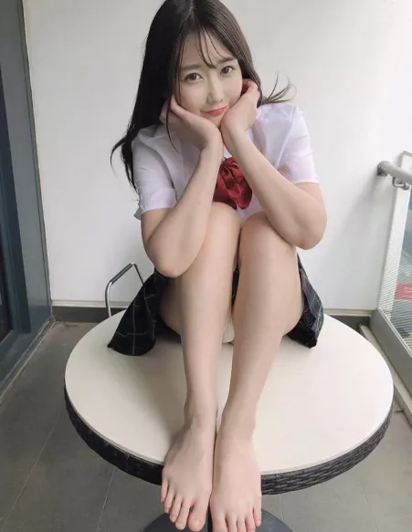 Short skirts and legs up. Best combo Eva!! by Rachael93