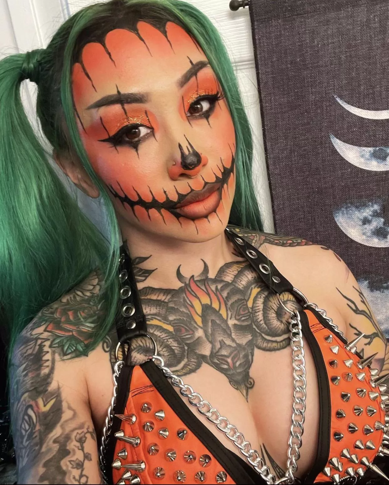 Shotzi’s big pumpkins posted by MegaMan2210