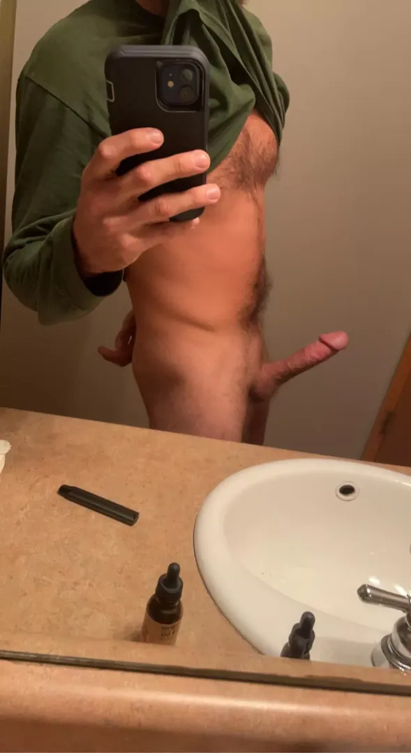 should be studying but I’d rather jerk off for you 🤤 posted by goatedsailor