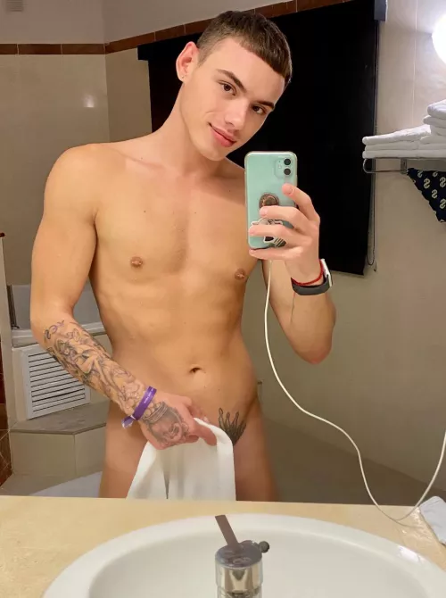 Should I drop the towel? 😈🥵 by Joshua_twink