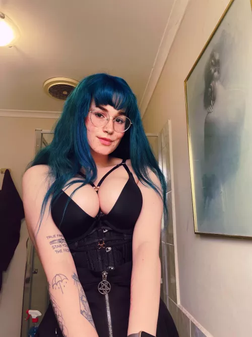 Should I dye my hair silver? by angelicablack11