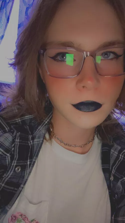 Should I post my outfit from today? 😋 by deadviolet5