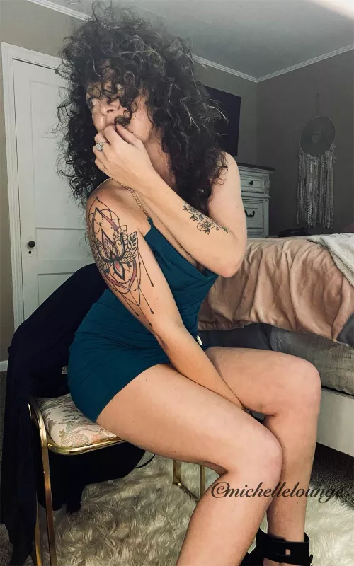 Should I put a ✨touch✨ more hairspray in? by michellelounge