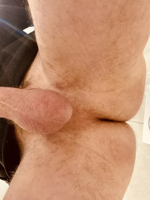 Should I shave everything/ everywhere? by Charlebooks987