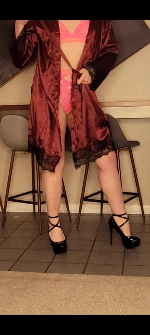 Should I take it off? by nicolestarxx