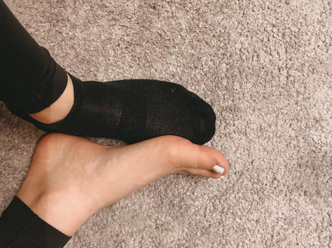 Should I take my sweaty socks off after sports or leave them on? 💦 by tinyticklyfeet