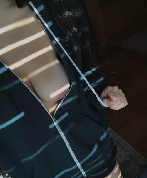 Should I throw out all my bras, yes or no? by sweetanniegray