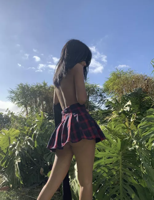 Should I turn around? by abcdefghij23