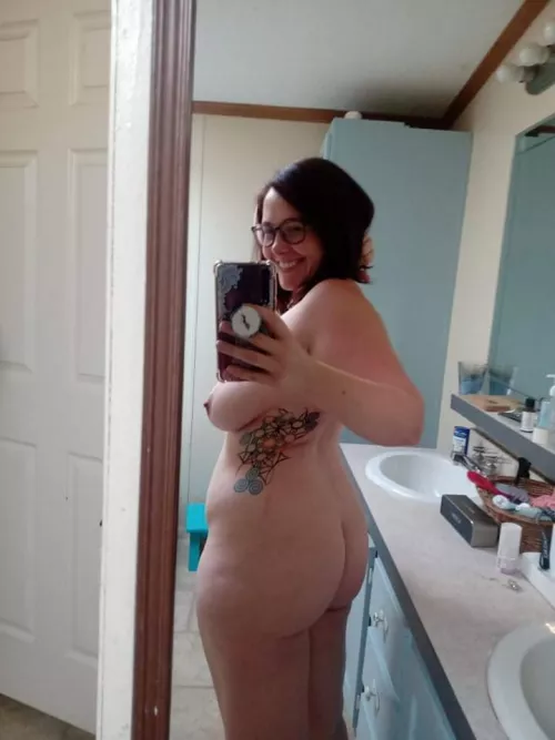 Should my shy wife post more? by golden757