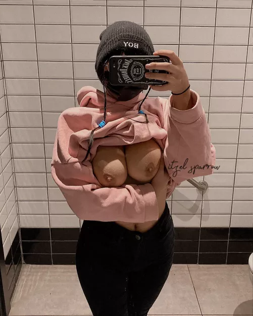 Should take public pics more by itzelsparrow02