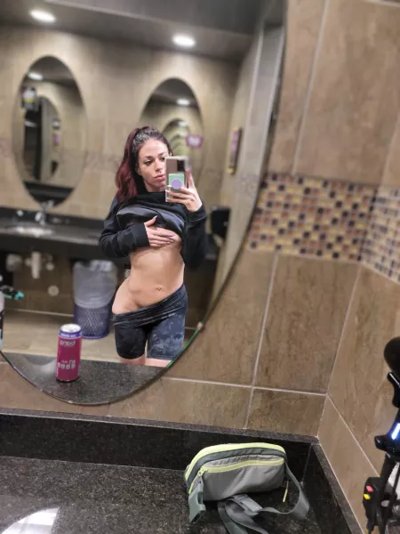 Should we fuck in the gym? by maddieesx