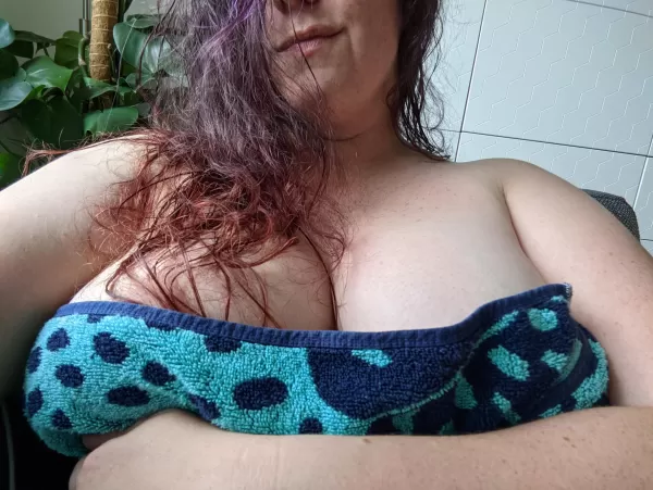 Shoulders, arms, and upper chest are lightly be-freckled. Need to get more sun on the rest of me to even it out, though... by make_me_a_good_girl