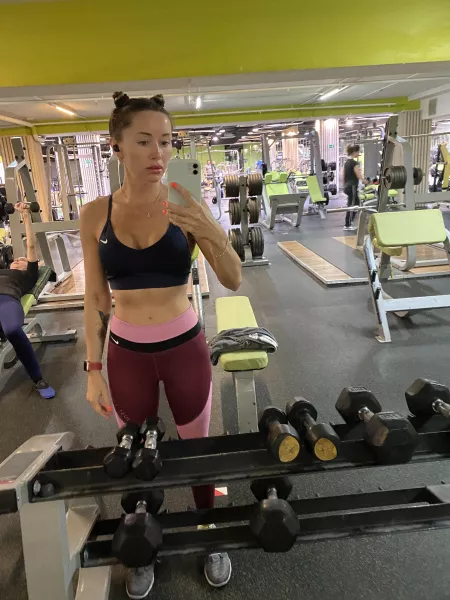 Shoulders Day💪… during the break by Pumusy